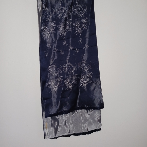 Vintage Scarf Embroidered France John Wanamaker - Picture 3 of 6